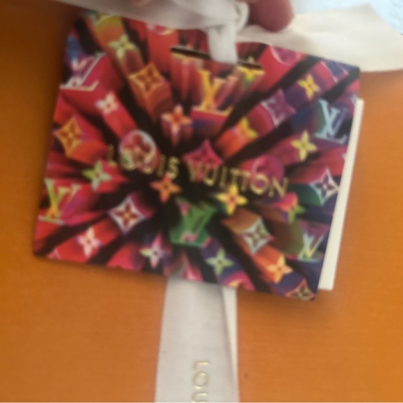 Louis Vuitton belt - Picture 7 of 14